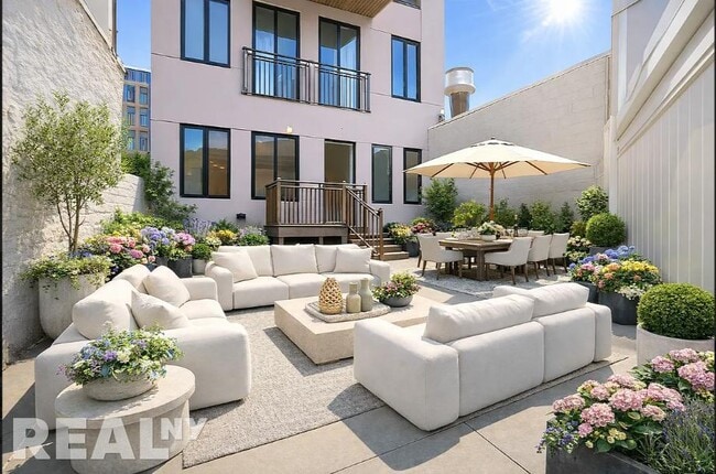 Building Photo - 56 Frost St