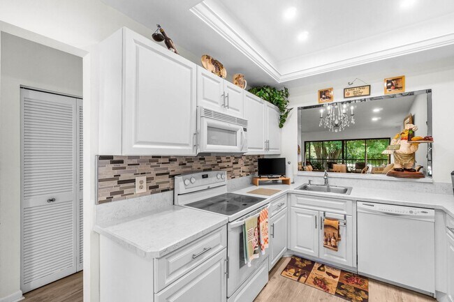 Foto del edificio - 5087 Oakhill Ln