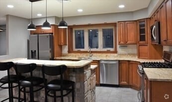 Building Photo - 21 Skyview Ln