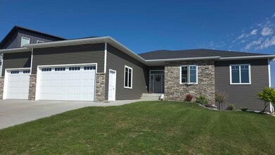 Building Photo - 1213 Round Top Rd