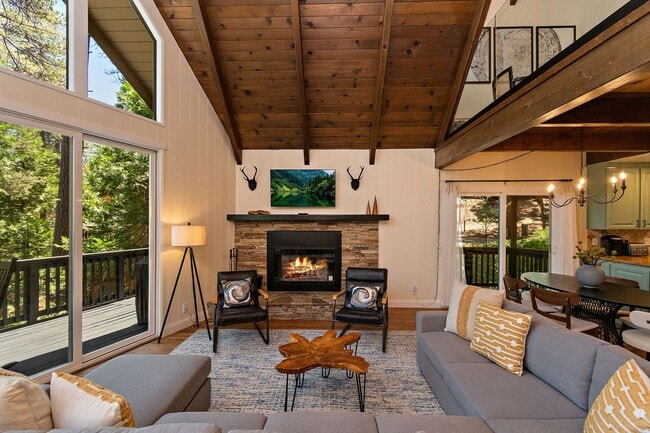 Foto del edificio - Elegant Chalet with Gorgeous Interiors
