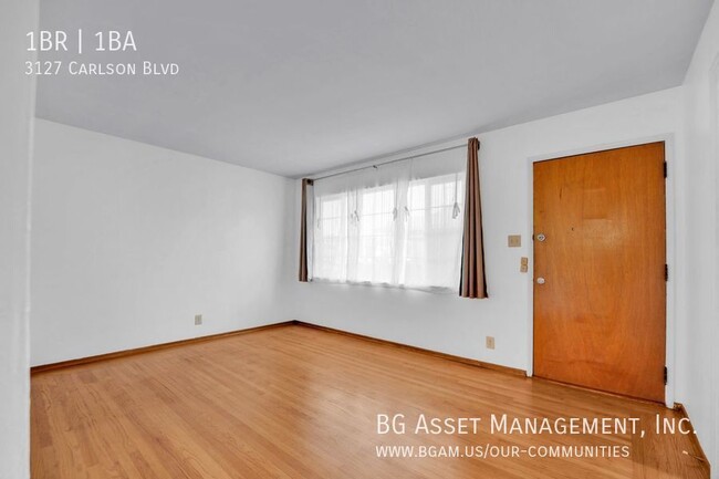 Building Photo - Near Downtown with Parking and Private Lau...