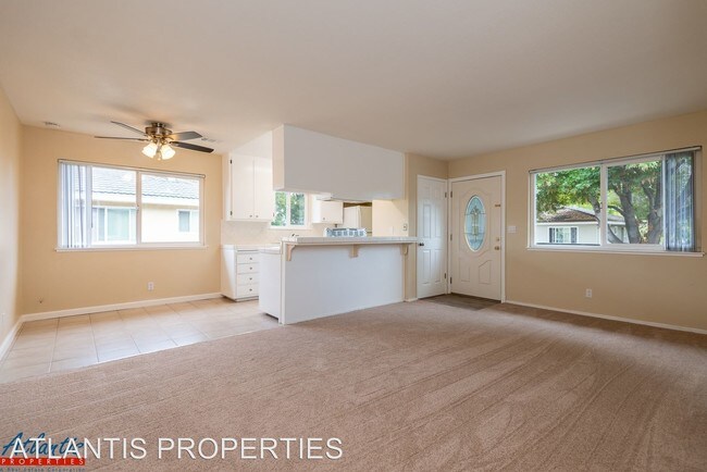 Foto del edificio - 2 br, 1 bath House - 5678 Allen Ave - #04