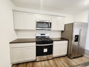 Building Photo - 6043 Canyon Dawn Dr