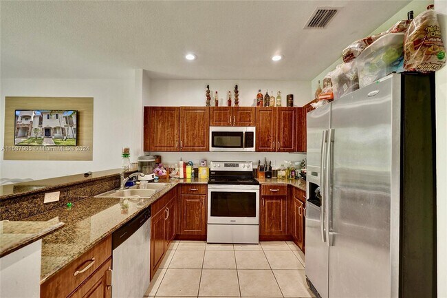 Foto del edificio - 8271 SW 29th St