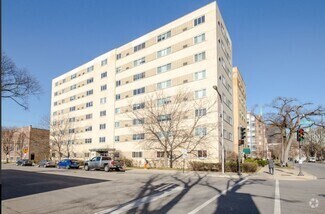 Building Photo - 1400 Chicago Ave