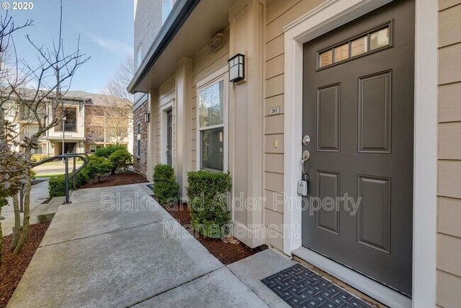 Foto del edificio - 10805 NE Red Wing Way