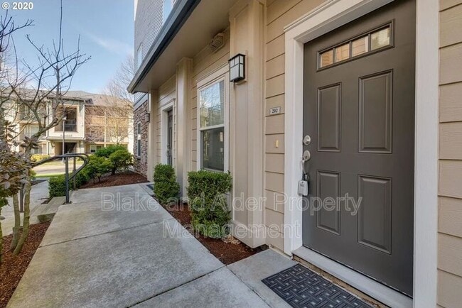 Photo - 10805 NE Red Wing Way House
