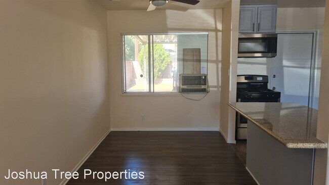 Building Photo - 3 br, 2 bath House - 427 E Avenue J15