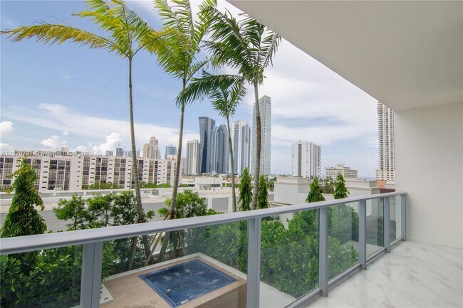 Building Photo - 300 Sunny Isles Blvd