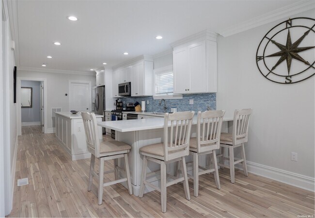 Building Photo - 24 Pennsylvania Ave