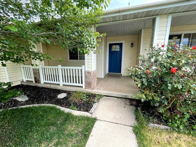 Building Photo - Great 3 Bed/2 Bath Home in Kaysville!