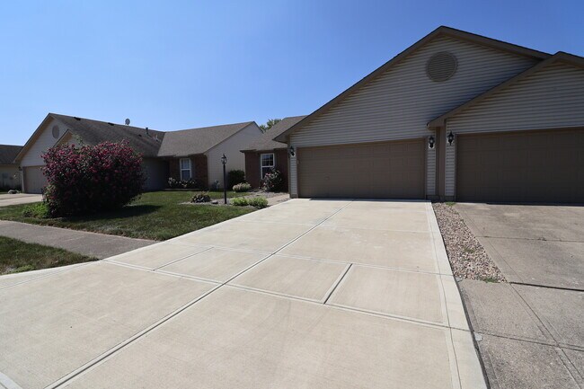 Foto del edificio - 7246 Registry Dr