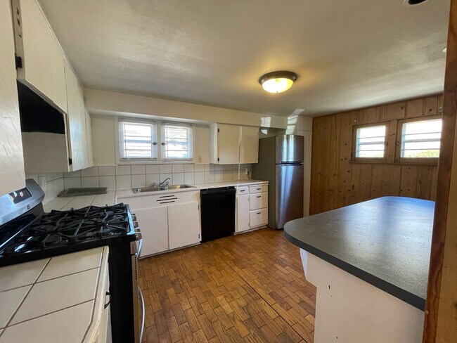 Foto del edificio - Adorable 2BR Carriage House Minutes from Downtown Mpls!