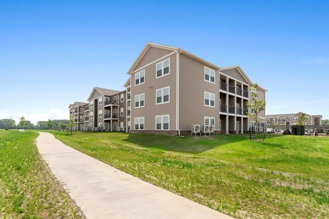 Building Photo - Union at North Crossing