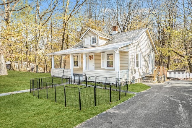 Building Photo - 14 Bedford Ln