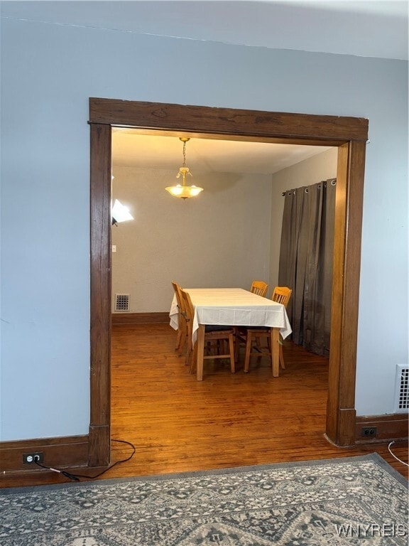 Building Photo - 42 Lincoln Blvd