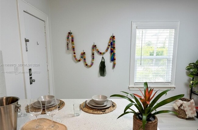 Foto del edificio - 126 Mendoza Ave