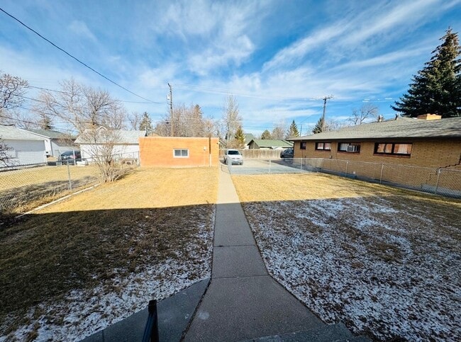 Foto del edificio - 3521 2nd Ave N