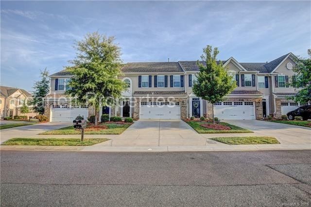 Foto del edificio - Beautiful 3BD/2.5BA Townhome in Ballantyne!