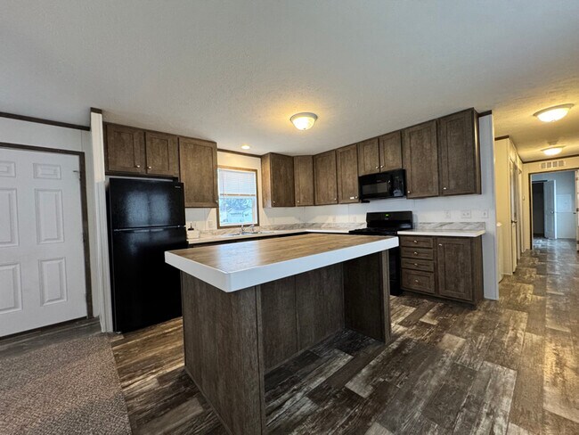 Foto del edificio - 16151 Notre Dame St