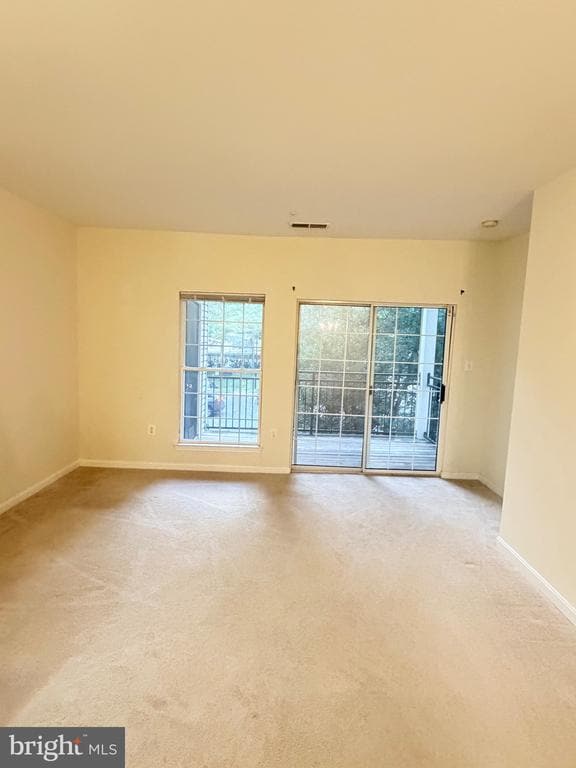 Foto del edificio - 4137 Fountainside Ln
