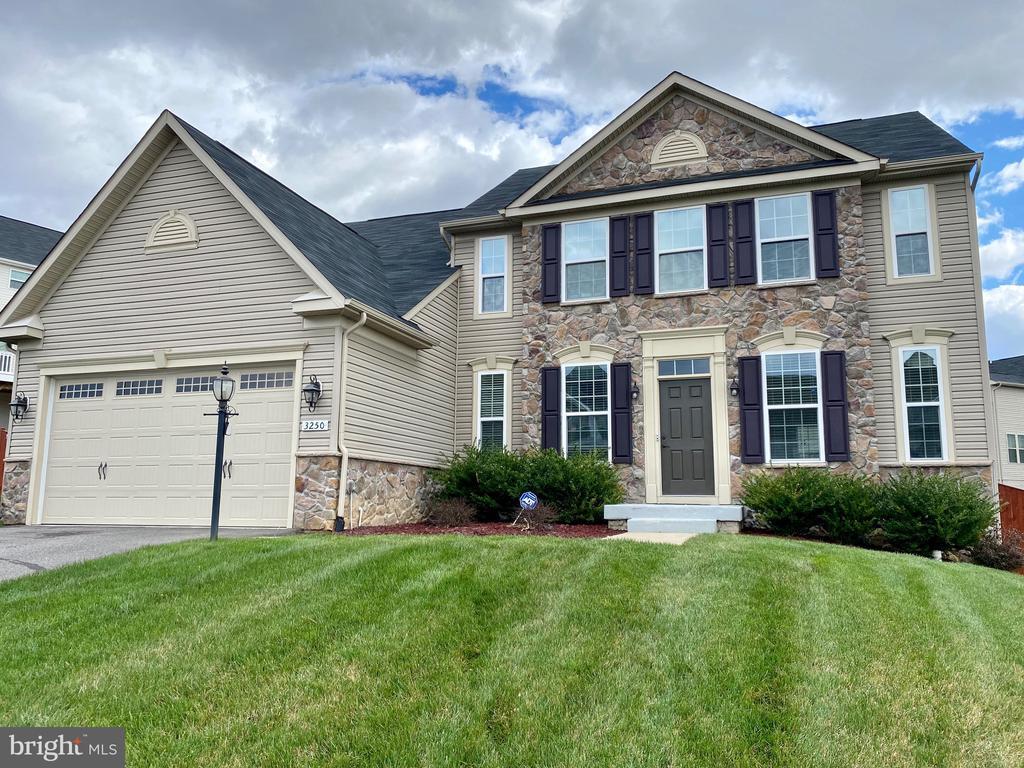 Foto principal - 3250 Fledgling Cir