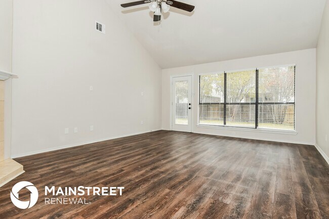 Foto del edificio - 3613 Dorchester Dr