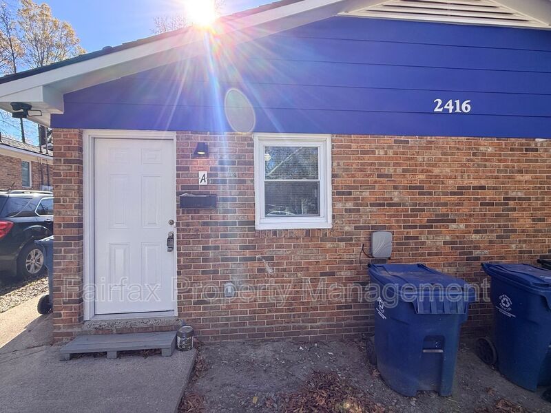 Foto principal - 2416 Owen St