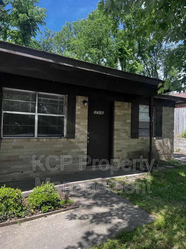 Foto principal - 2716 Rudy Rd Cir