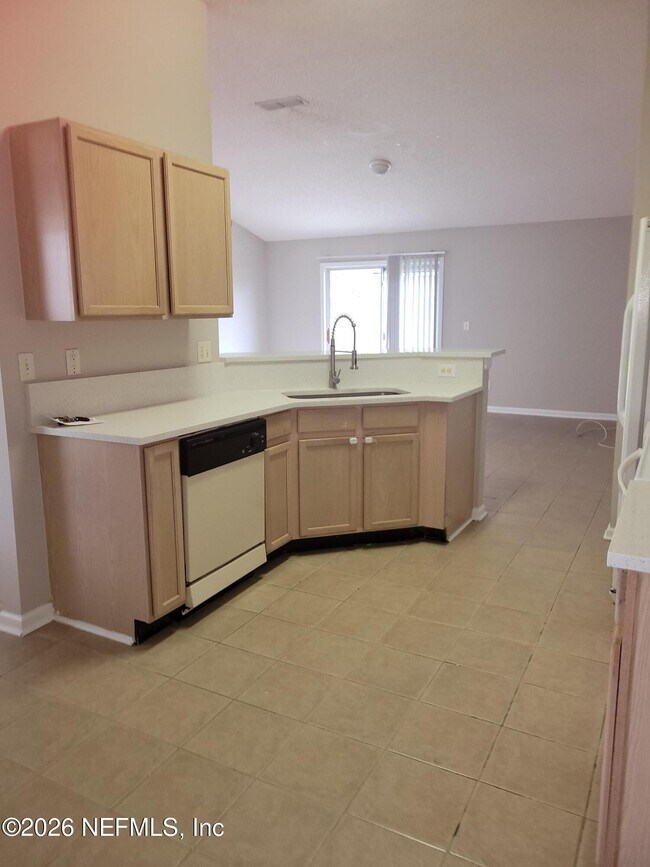 Building Photo - 570 Manship Dr