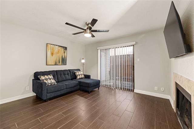 Foto del edificio - 4748 Old Bent Tree Ln