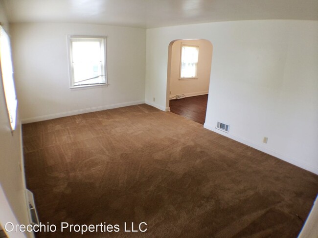 Building Photo - 3 br, 1.5 bath House - 1242 Glencairn