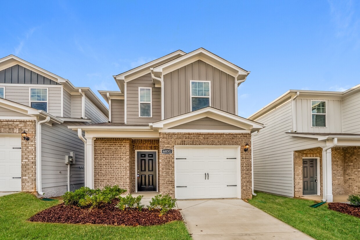 Foto principal - 6483 Rainbow Row