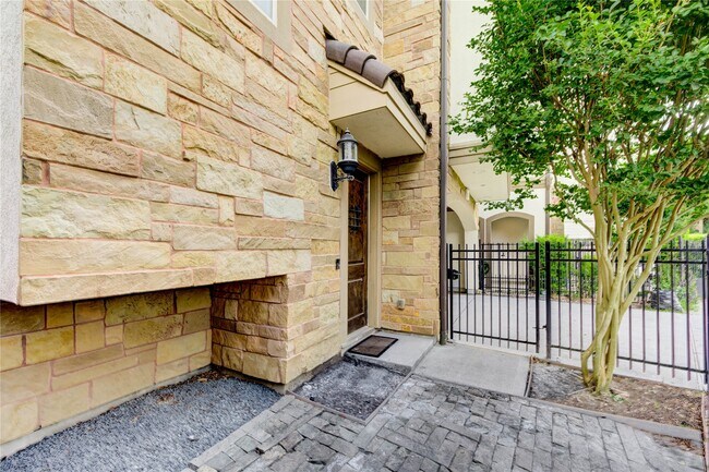 Foto del edificio - 5711 Allen St
