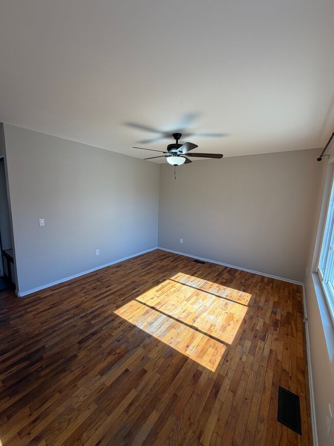 Photo - Remodeled 4BR/2BA Home in Lansing — Section 8 Approved