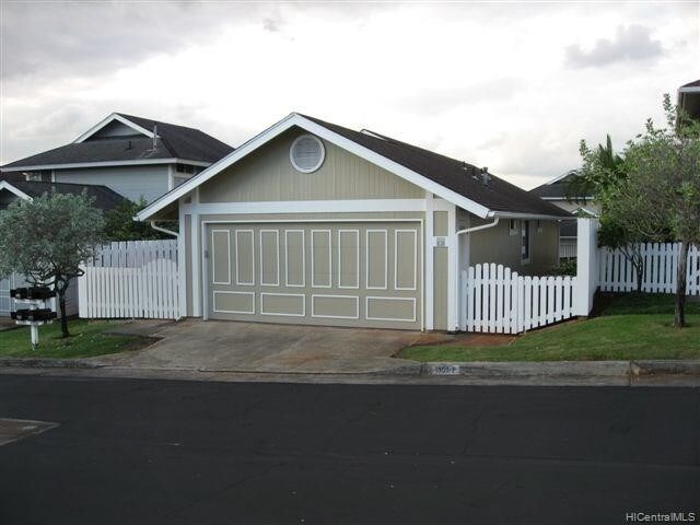 Building Photo - 98-1950 Kaahumanu St