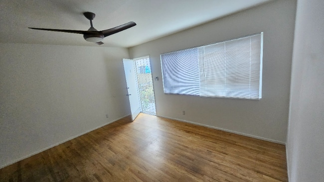 Foto del edificio - 24 Brooks Ave