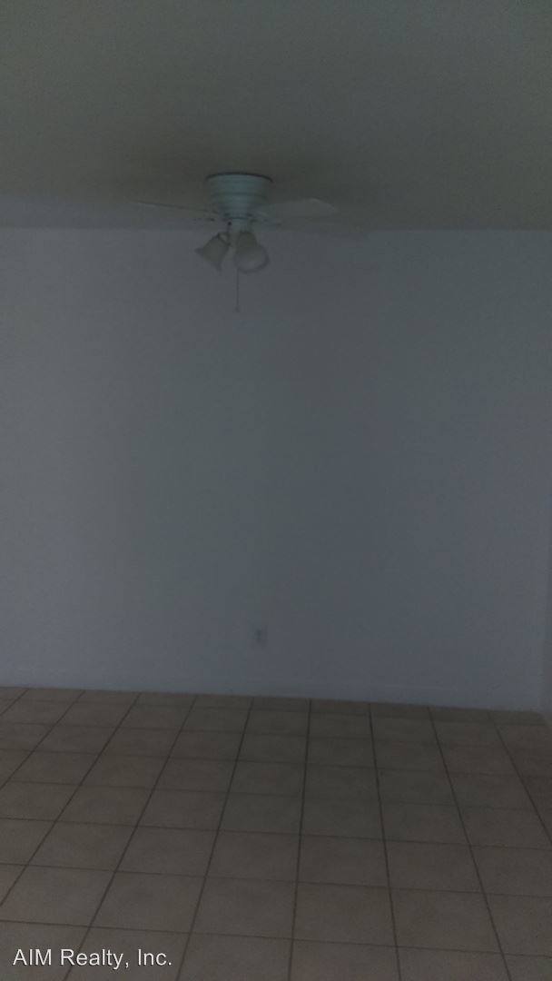 Foto del edificio - 6 br, 2 bath House - 6344 LONGDALE DRIVE