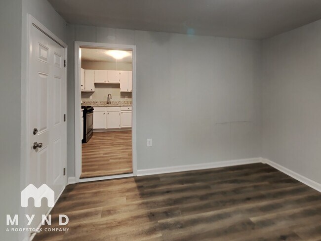 Foto del edificio - 2310 Ramblewood Cir