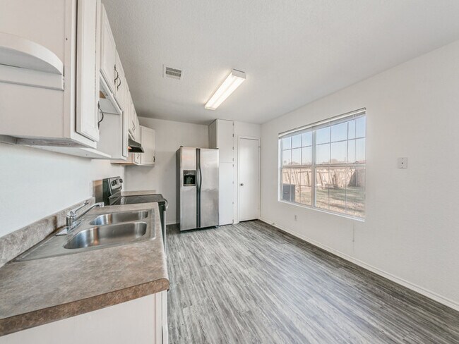 Building Photo - San Antonio, TX - House - $1,795.00 Availa...