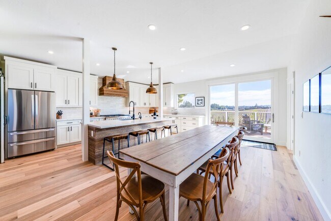 Foto del edificio - 3485 Frei Rd