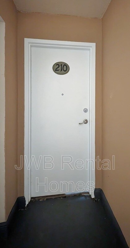 Foto del edificio - 221 15th Ave N