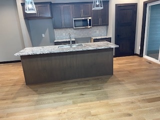 Building Photo - Twin home - 111