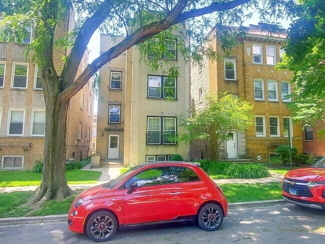 Foto del edificio - 4835 Lee St