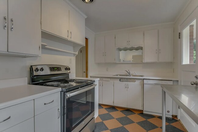Building Photo - 8219 Bagley Ave N