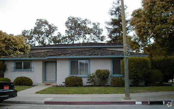 Foto del edificio - 775 W Valley Dr