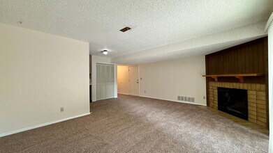 Building Photo - 1115 Holli Springs Ln