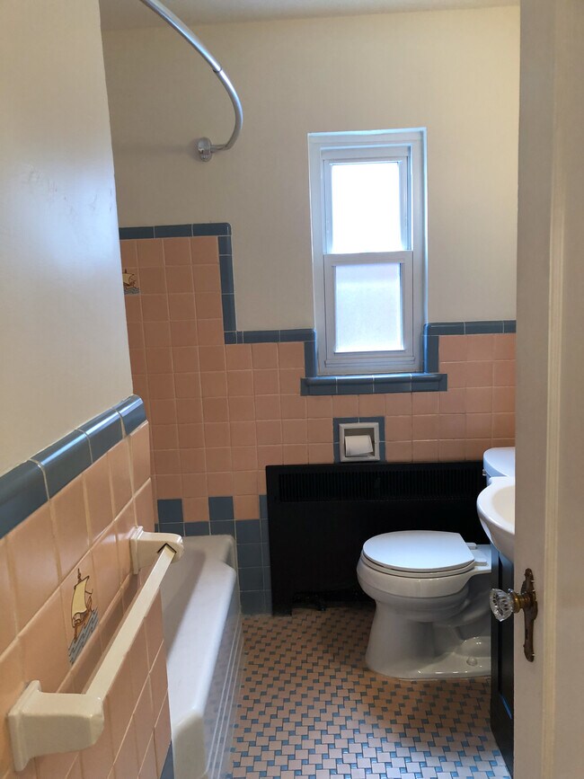 Building Photo - 4233 28th St