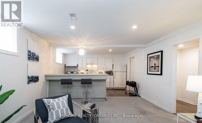 Photo du bâtiment - 30 Morningside Ave